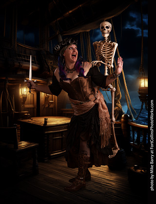 Jennifer dark pirate shoot