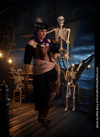 Jennifer dark pirate shoot