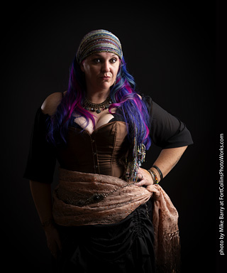 Jennifer dark pirate shoot